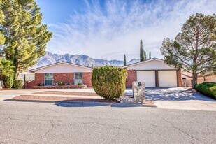 724 Dulce Tierra Dr in El Paso, TX - Building Photo
