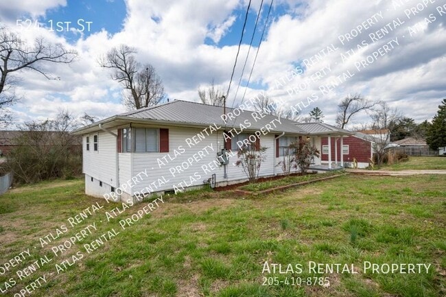 524 1st St in Fultondale, AL - Building Photo - Building Photo