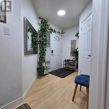 23 Schueller St in Kitchener, ON - Building Photo - Building Photo