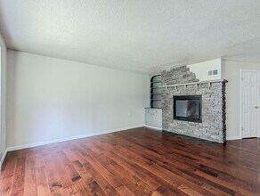 23605 5th Ave W in Bothell, WA - Building Photo - Building Photo