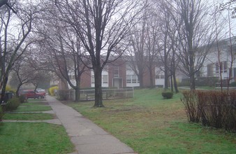 Shore Gardens Apartments in Monticello, NY - Building Photo - Building Photo