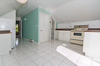 870 19th Av W in Vancouver, BC - Building Photo - Building Photo