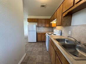 2005 Monte Carlo Ln in Killeen, TX - Foto de edificio - Building Photo
