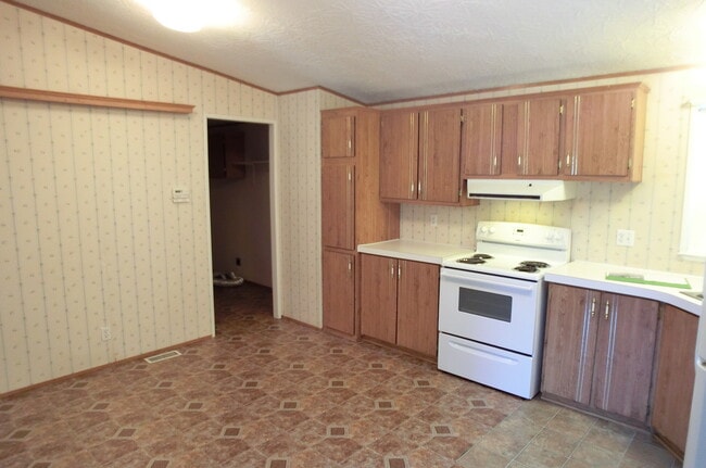 5434 Easy St in Grants Pass, OR - Building Photo - Building Photo