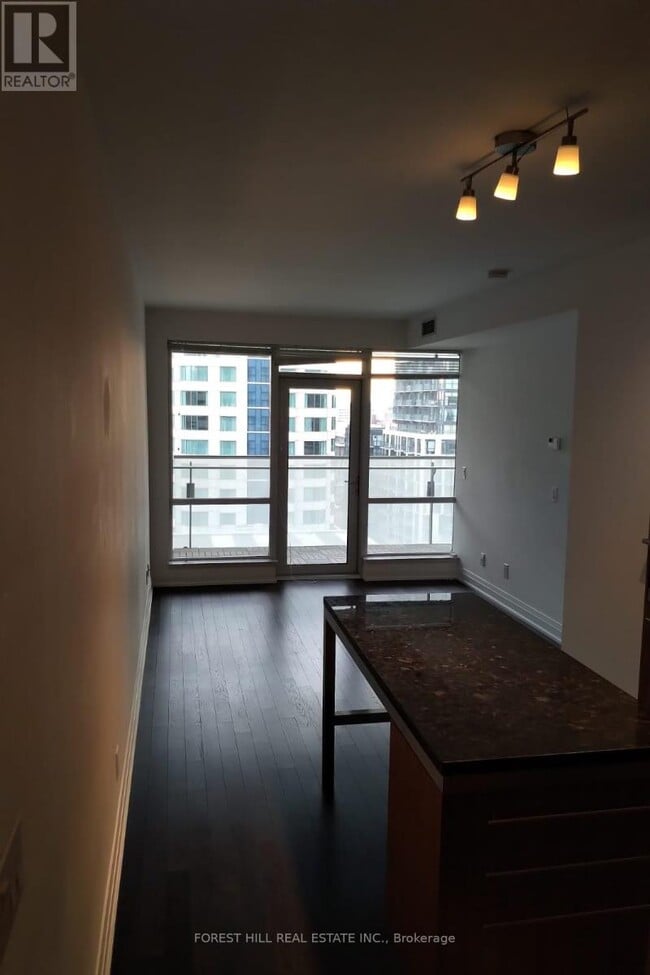 80 John St in Toronto, ON - Building Photo - Building Photo