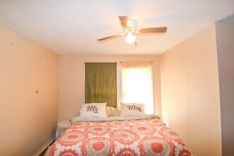 985 N Chamberlain St in Stephenville, TX - Building Photo - Building Photo