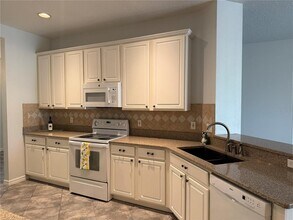 648 Mt Stirling Ave in Apopka, FL - Building Photo - Building Photo