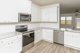 1004 Wheatfield Ln in Crowley, TX - Building Photo - Building Photo