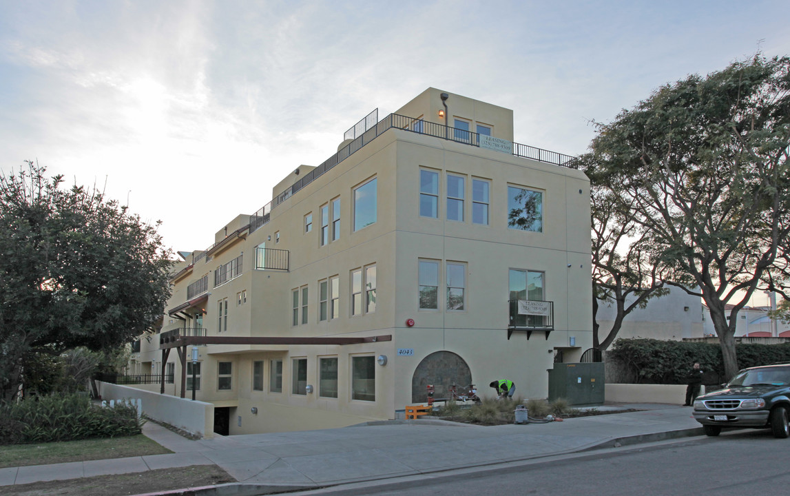 4043 Irving Pl in Culver City, CA - Building Photo