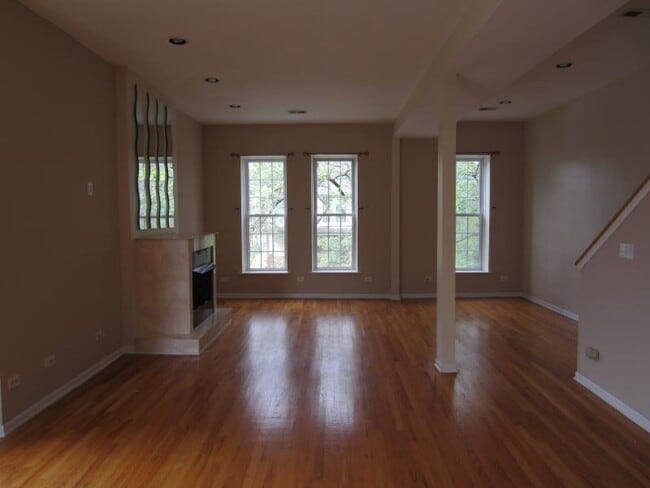 4321 S Ellis Ave in Chicago, IL - Building Photo - Building Photo