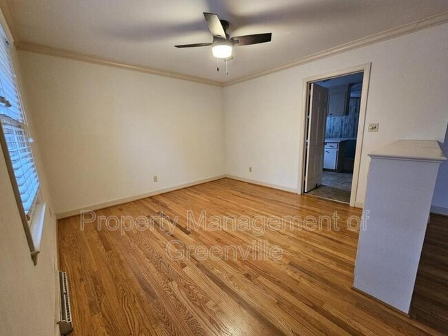 104 S Orchard Dr in Taylors, SC - Building Photo - Building Photo