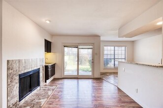 5718 Marvin Loving Dr in Garland, TX - Building Photo - Building Photo