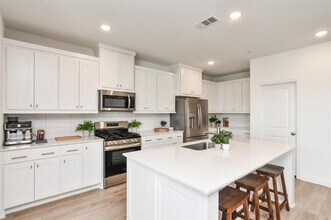 8905 Stablehand Mews in Frisco, TX - Building Photo - Building Photo