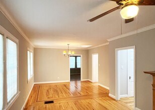 3263 Bishop St in Cincinnati, OH - Building Photo - Building Photo