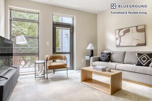 305 10th Street South in Arlington, VA - Building Photo