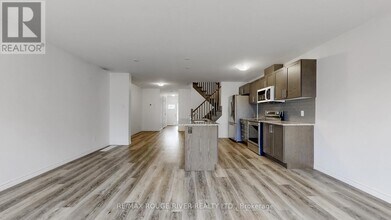 21 Woodedge Cir in Kitchener, ON - Building Photo - Building Photo