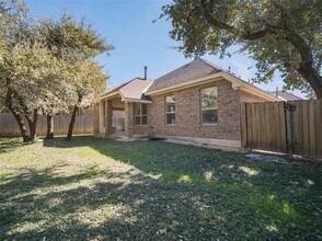 1235 Falling Hills Dr in Georgetown, TX - Building Photo - Building Photo