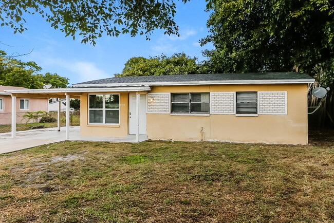 2080 NW 5th Terrace
