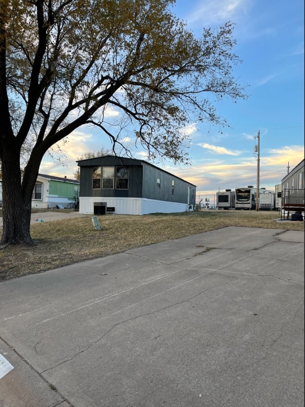 property at 912 9th St