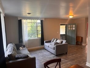 4704 Ridgewood Ave in Columbia, SC - Building Photo - Building Photo