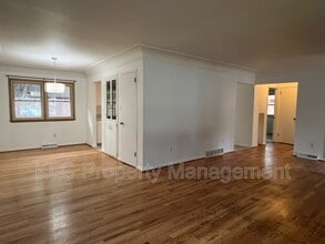 4026 43rd St in Des Moines, IA - Building Photo - Building Photo