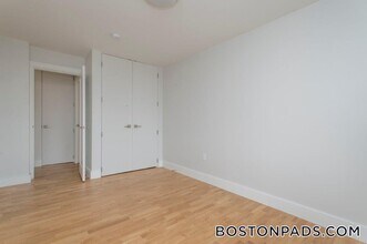 334 Harvard St, Unit H4 in Cambridge, MA - Building Photo - Building Photo