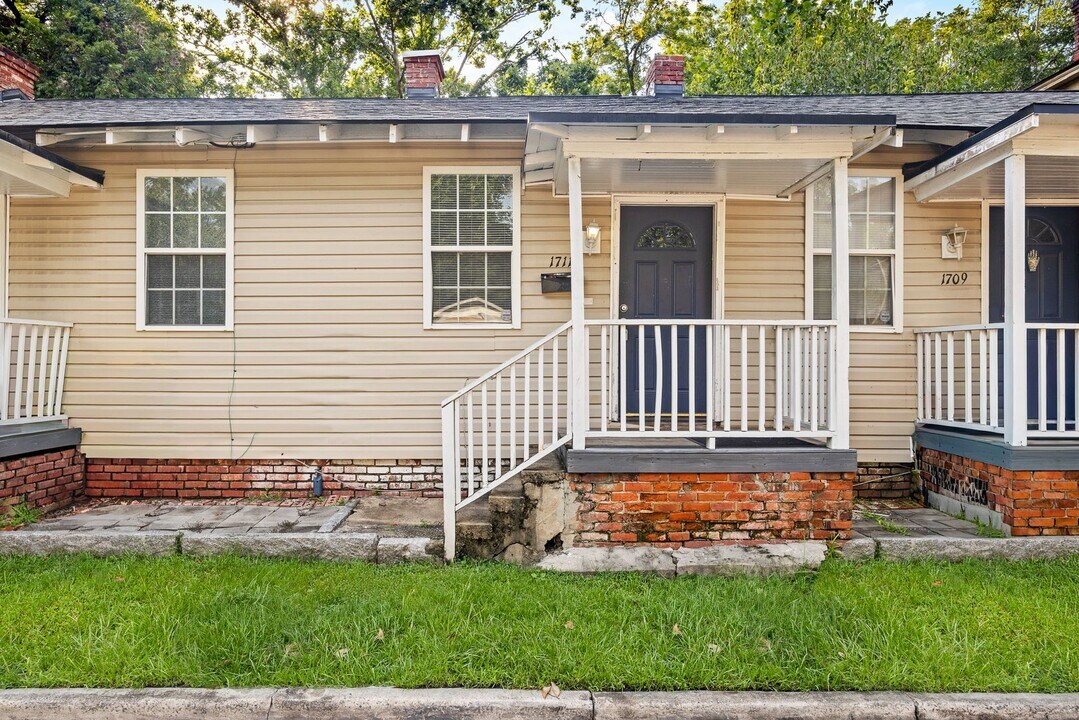 1709 Le Grand St in Savannah, GA - Building Photo