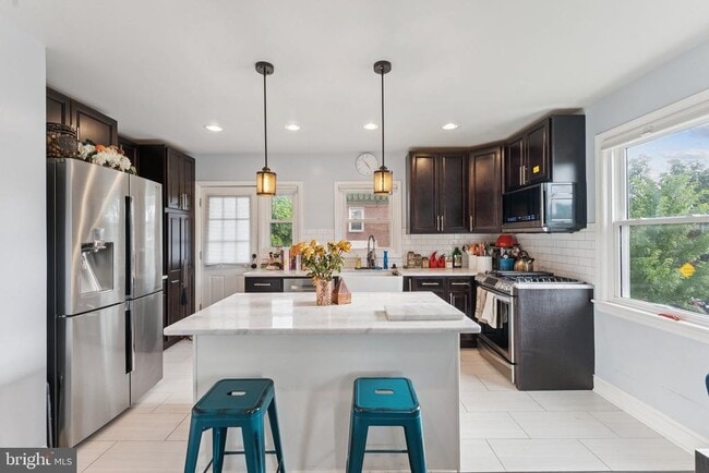 801 Gallatin St NE in Washington, DC - Building Photo - Building Photo