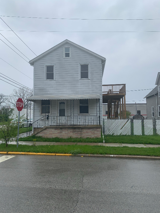 401 22nd St in Chicago Heights, IL - Building Photo