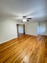 12208 E 53rd St in Kansas City, MO - Building Photo - Building Photo