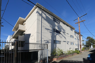 3775 South Canfield Avenue in Los Angeles, CA - Building Photo - Building Photo