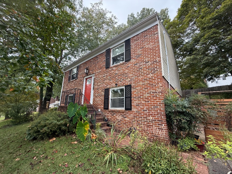 536 Woodmont Dr in Charlottesville, VA - Building Photo