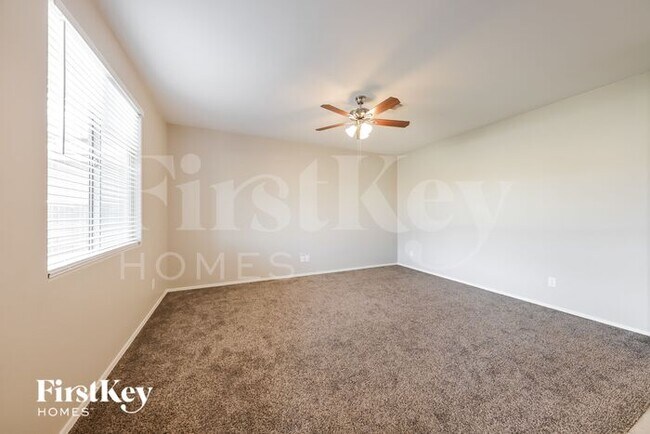 11620 W Redfield Rd in El Mirage, AZ - Building Photo - Building Photo