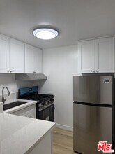 821 S Wilton Pl in Los Angeles, CA - Building Photo - Building Photo
