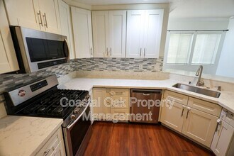 2942 Claremore Ln in Long Beach, CA - Building Photo - Building Photo