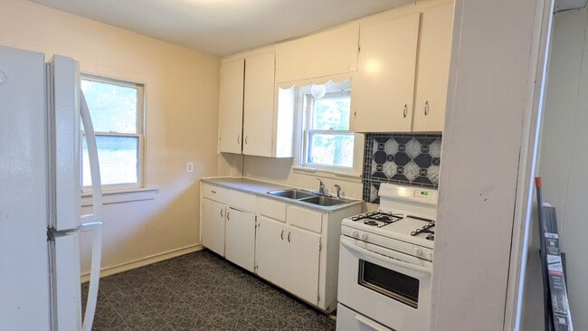 1715 Ray St in Muskegon, MI - Foto de edificio - Building Photo