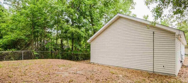 85 Broken Bow Trail in Crawfordville, FL - Building Photo - Building Photo