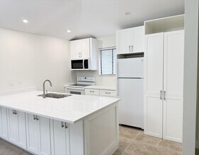 707 Club Dr in Palm Beach Gardens, FL - Building Photo - Building Photo