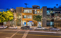 2216 Main St, Unit 204 in Santa Monica, CA - Foto de edificio - Building Photo