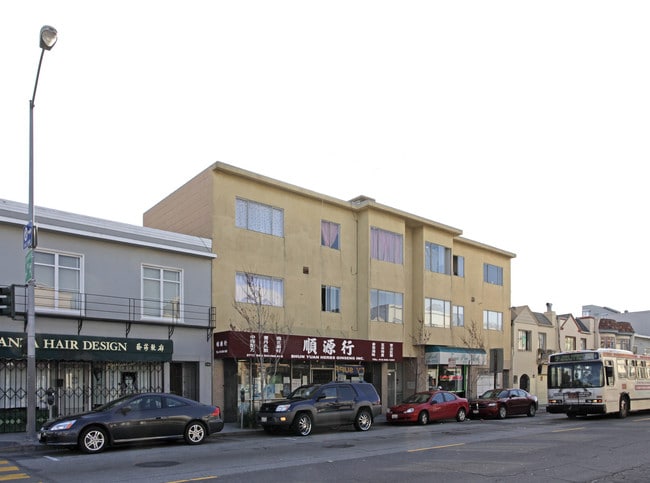 2713-2717 San Bruno Ave