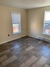 36 S Potomac St, Unit #3 in Waynesboro, PA - Building Photo - Building Photo