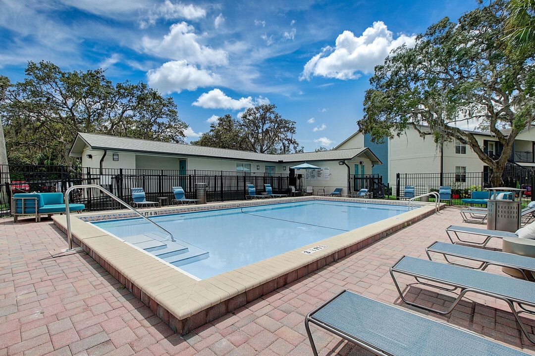 Regatta at Trinity in New Port Richey, FL - Foto de edificio