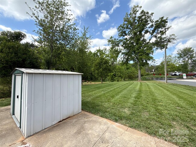 property at 300 E Peterson Dr