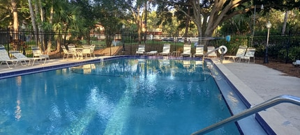 2650 Countryside Blvd in Clearwater, FL - Building Photo - Building Photo