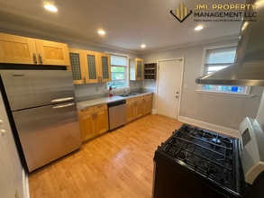 739 Rock St in Fall River, MA - Building Photo - Building Photo