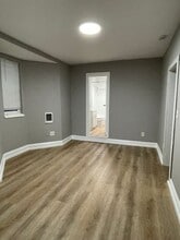 1010-1012 Wood St in Oakland, CA - Building Photo - Building Photo