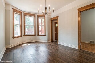 3455 N Leavitt St in Chicago, IL - Building Photo - Building Photo