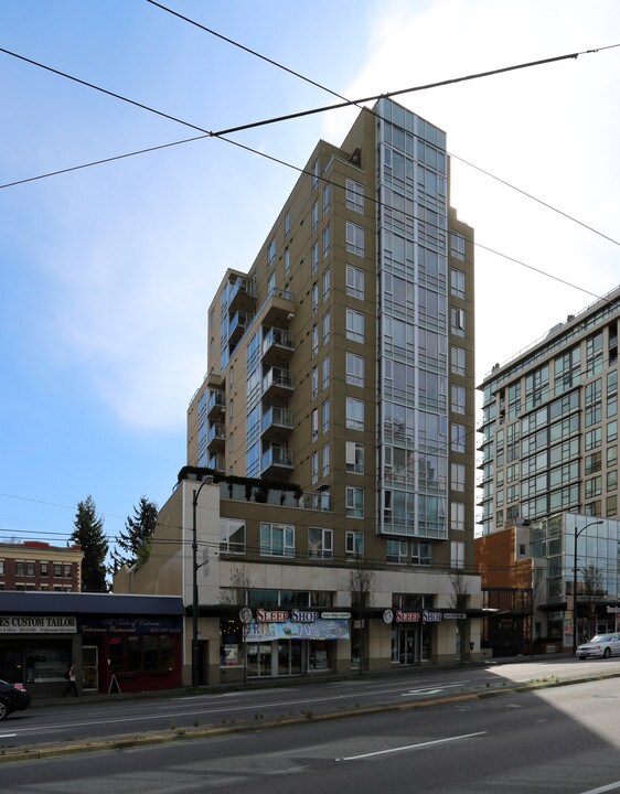 La Colomba in Vancouver, BC - Building Photo