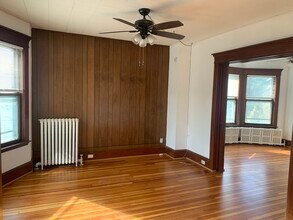 1481 3rd St, Unit Apt B in Rensselaer, NY - Building Photo - Building Photo