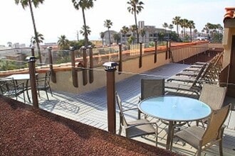OG Vista in Redondo Beach, CA - Building Photo - Building Photo